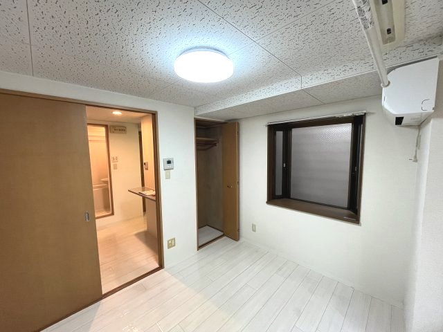 居室・リビング　イメージとして同建物他部屋を表示しています