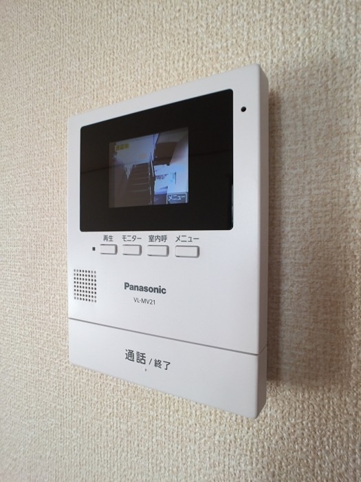 セキュリティ　来訪者の姿が確認できます。