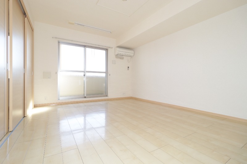 居室・リビング　図面と現状に相違がある場合には現状を優先