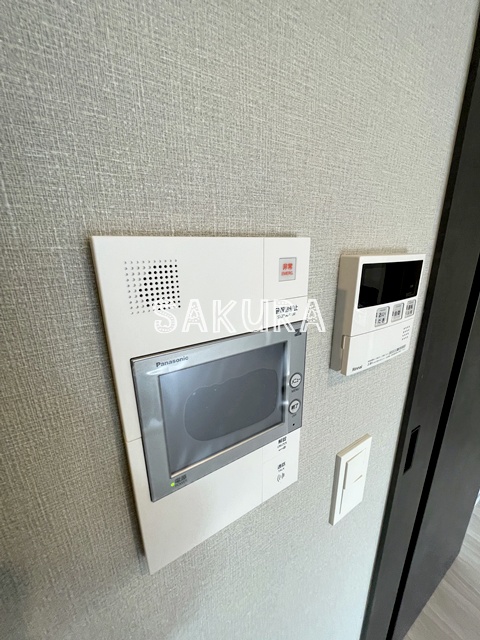 セキュリティ　安心のモニター付きインターホンです♪