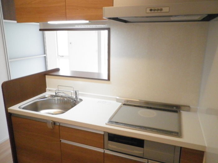 キッチン　ＩＨコンロ付きです。