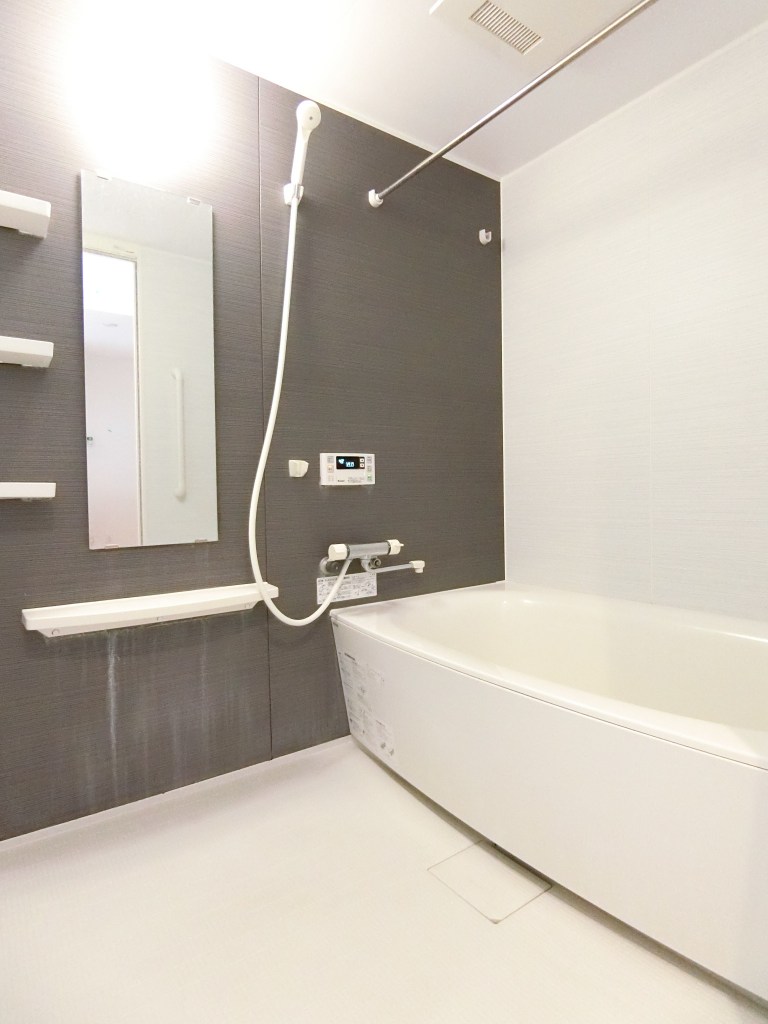 バス・シャワールーム　別号室の為、参考画像です。