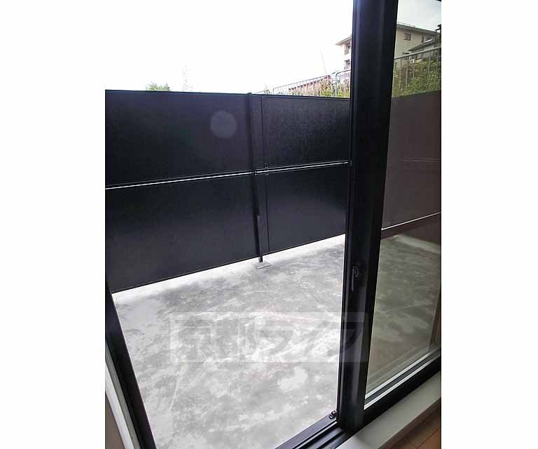 バルコニー　１０１号室のみの専用庭です。