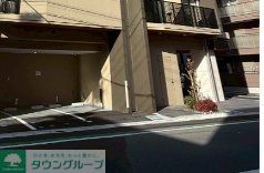 エントランス　駐車場