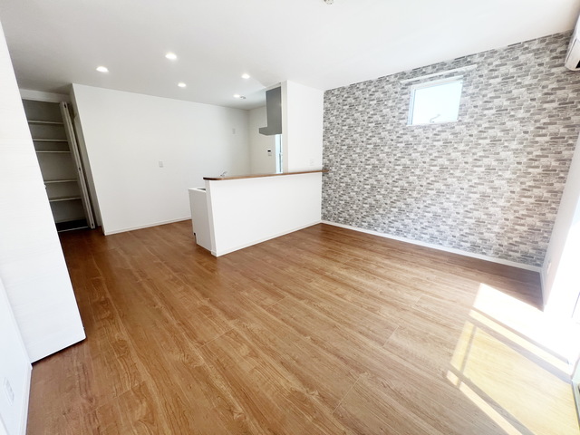 居室・リビング　～日当たりの良いリビングです～