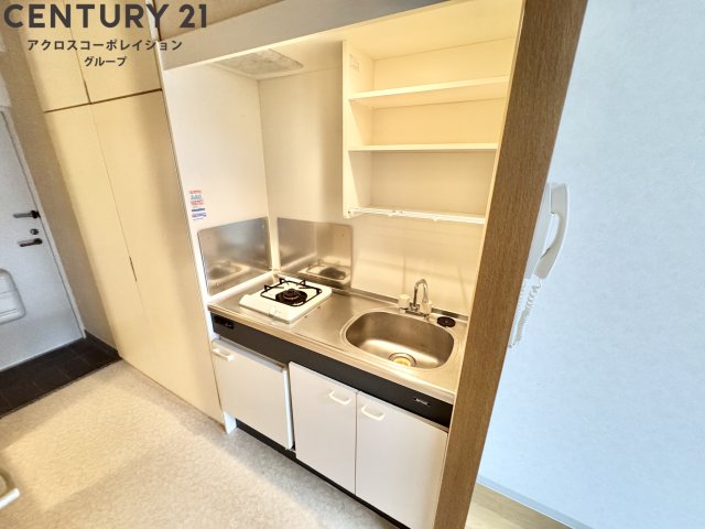 キッチン　1口ガスコンロ付きのシンプルなキッチン