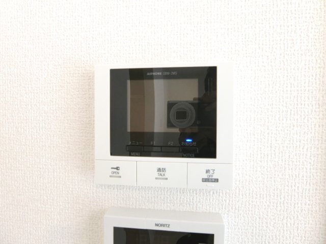セキュリティ　モニター付きインターホン