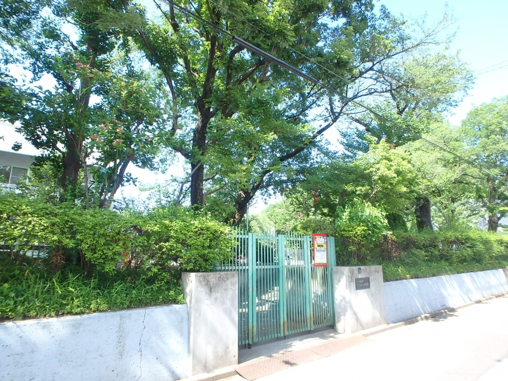 幼稚園・保育園　国立学園附属かたばみ幼稚園（幼稚園・保育園）まで519m