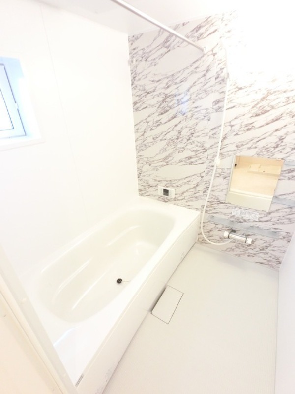 バス・シャワールーム　図面と現状に相違がある場合には現状を優先