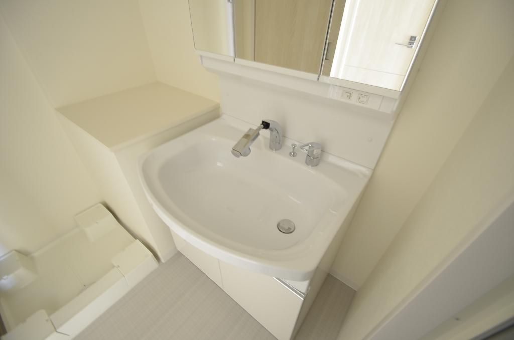 洗面設備　洗髪洗面化粧台