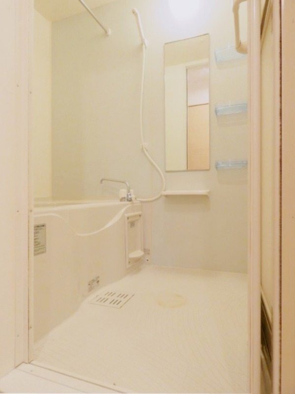 バス・シャワールーム　図面と現状に相違がある場合には現状を優先