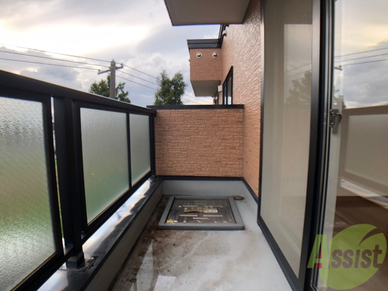 バルコニー　バルコニーが付いていますので一息ついてみてはいかがですか。