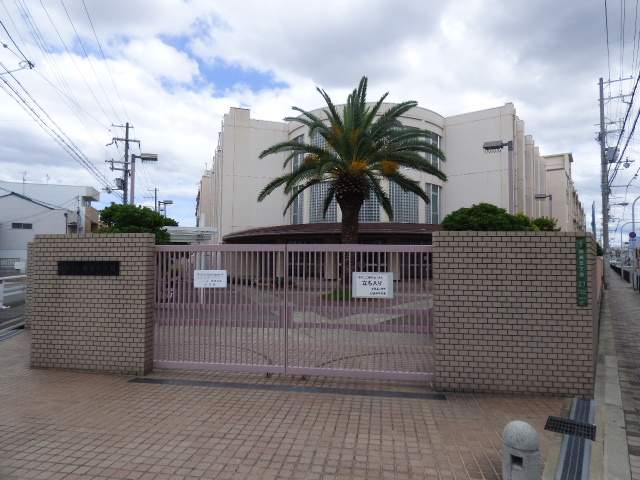 中学校　田島中学校（中学校）まで1461m