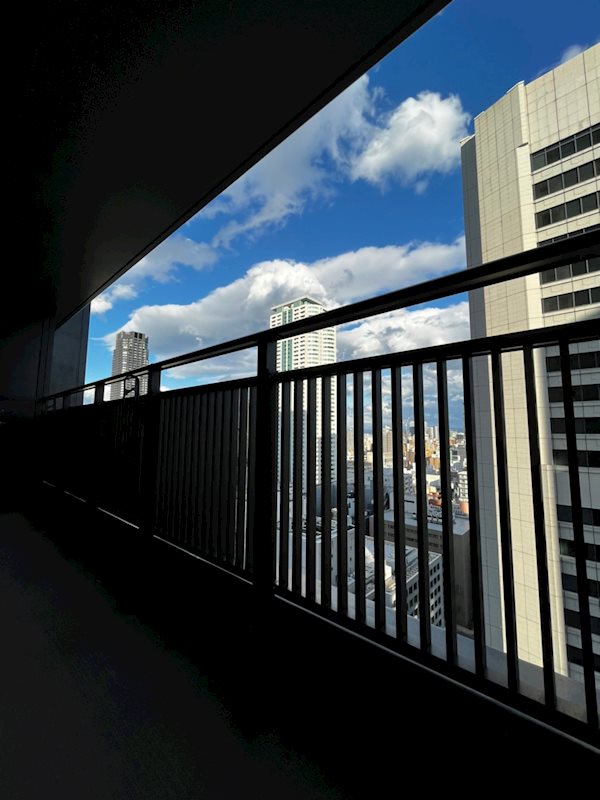 バルコニー　お洗濯にも便利なバルコニー付き