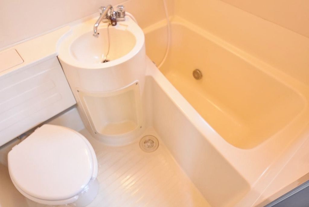 バス・シャワールーム　庭