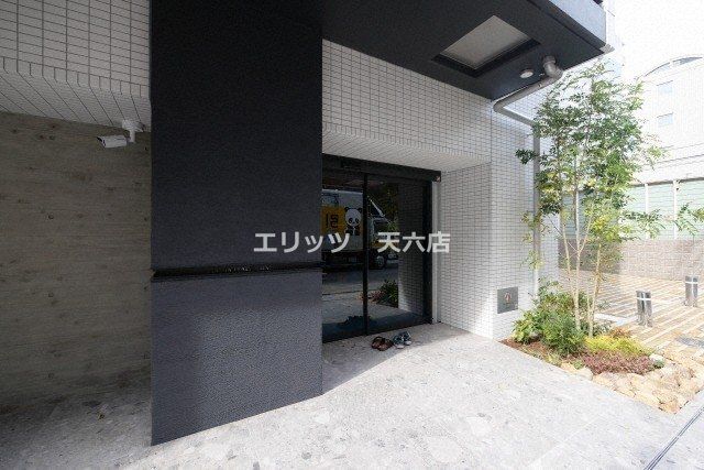 エントランス　エントランス