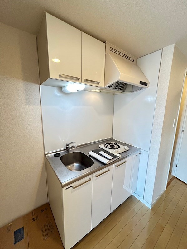 キッチン　コンパクトなキッチンで掃除もラクラク