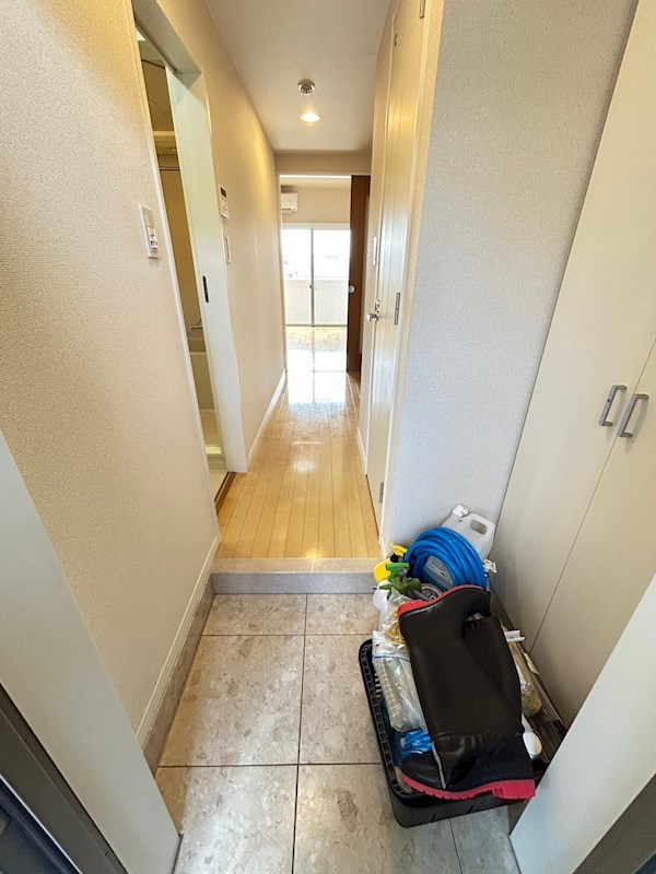 玄関　シンプルで使いやすい玄関です