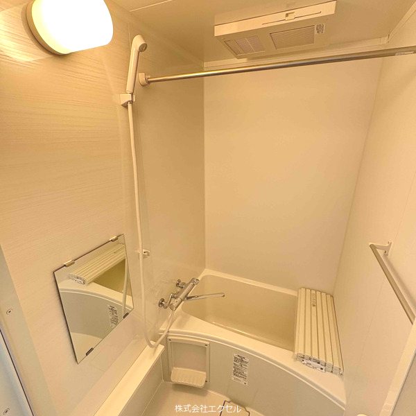 バス・シャワールーム　綺麗なお風呂です。