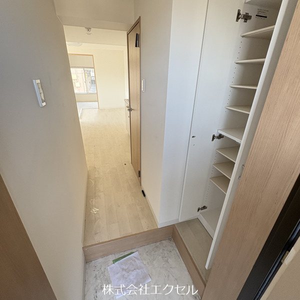 玄関　シューズボックス完備です。