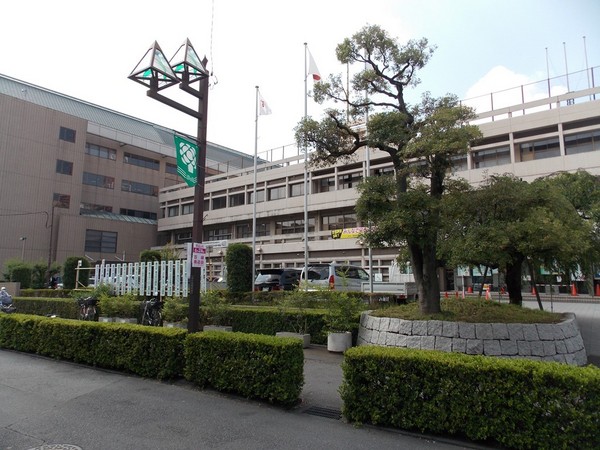 役所　草加市役所（役所）まで858m