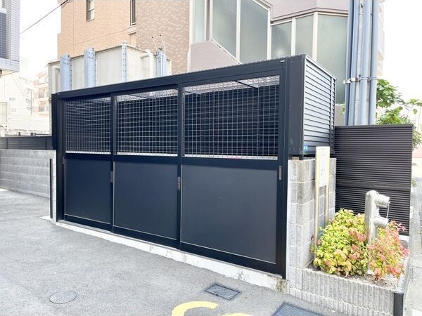 その他　敷地内ゴミ置き場完備