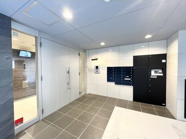 エントランス　高級感のあるエントランス