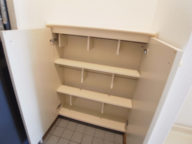 玄関　※前回募集時の写真です。