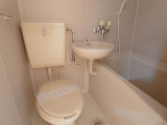 トイレ　※前回募集時の写真です。