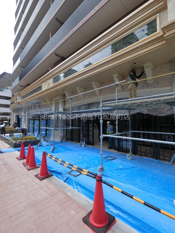 エントランス　マンション共用部分（オートロック付き）