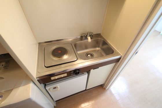 キッチン　※別部屋の写真です