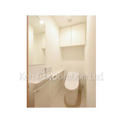 トイレ　同タイプ12階のお部屋を撮影。仕様が異なることがあります。