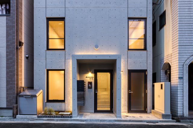 エントランス　建物の内部です