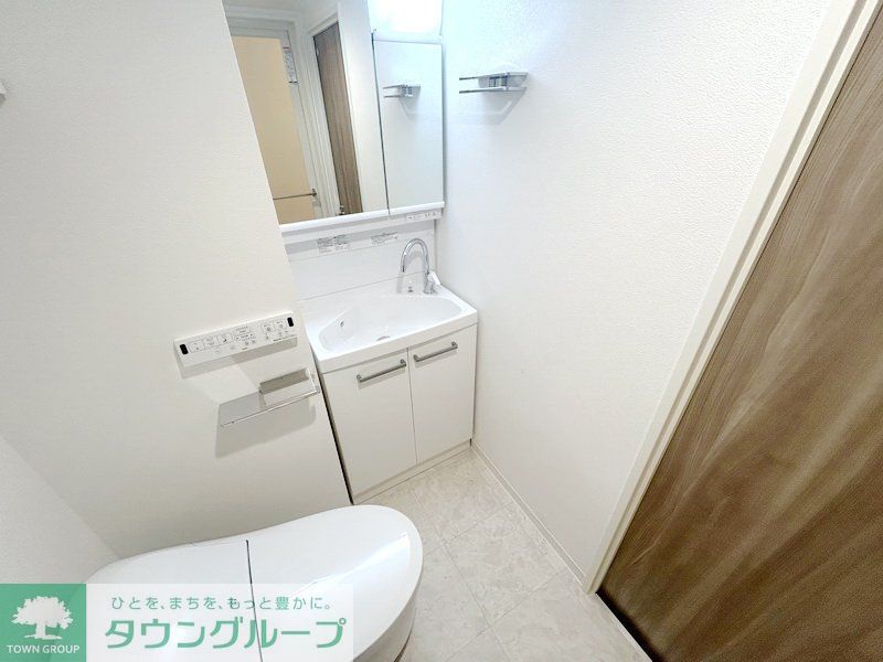 洗面設備　お部屋探しは株式会社　タウンハウジング　までお気軽にお問合…