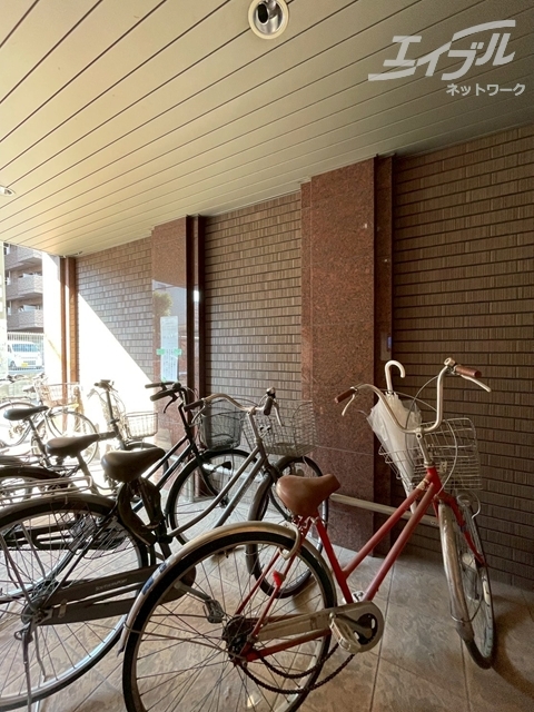 駐車場　駐輪場