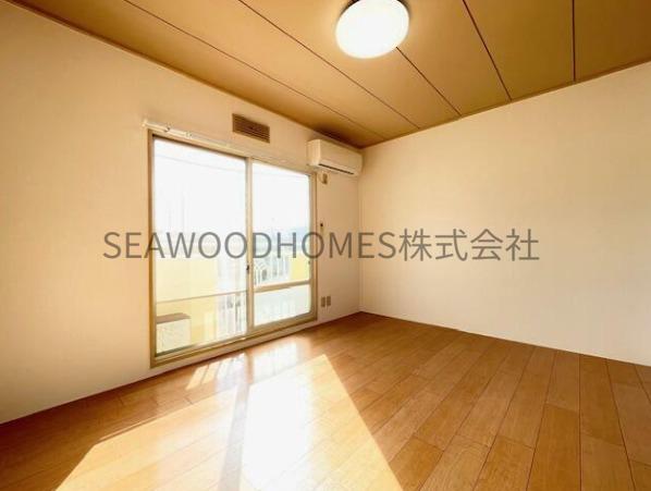 居室・リビング　日当たり良好◎明るく気持ちのいいお部屋です。