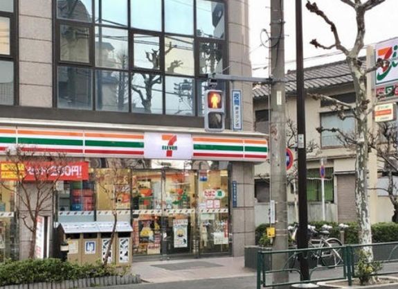 コンビニ　セブンイレブン荒川5丁目店（コンビニ）まで163m
