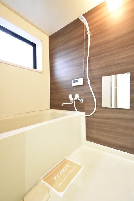 バス・シャワールーム　追い炊き機能付きお風呂