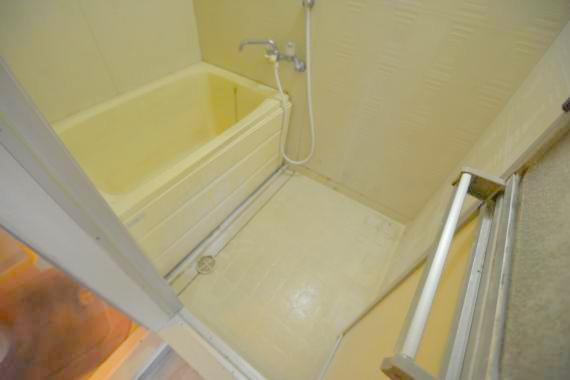 バス・シャワールーム　ゆったりと入るなら、お風呂とトイレとは別々が嬉しいですよね。