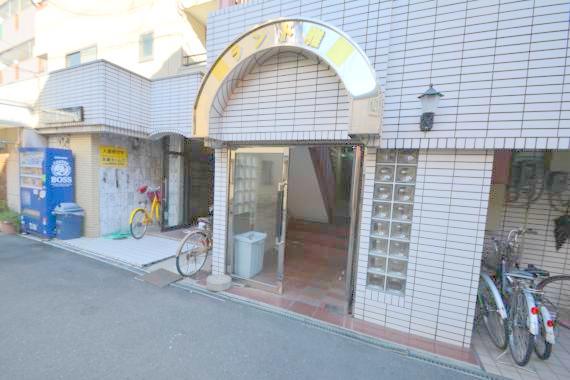 エントランス　綺麗なエントランスです。