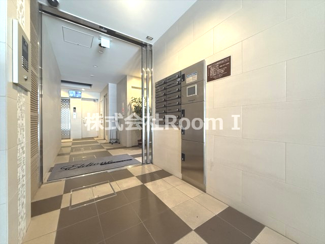 エントランス　清潔なエントランスです