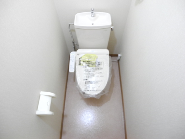 トイレ　※同間取りの別のお部屋の写真です※