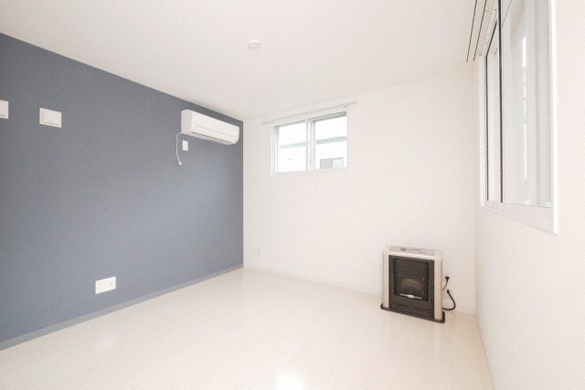 居室・リビング　エアコン付き♪