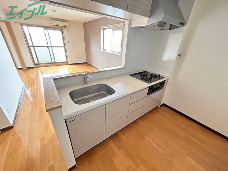 キッチン　同物件別室画像