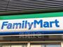 コンビニ　ファミリーマート　新栄一丁目（コンビニ）まで212m