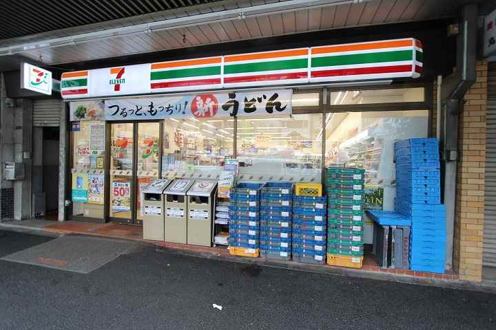 コンビニ　セブン－イレブン江東門前仲町店（コンビニ）まで1107m