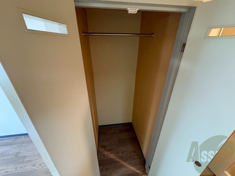 収納　クローゼットは奥行きもあり、荷物が多い方でも安心です。