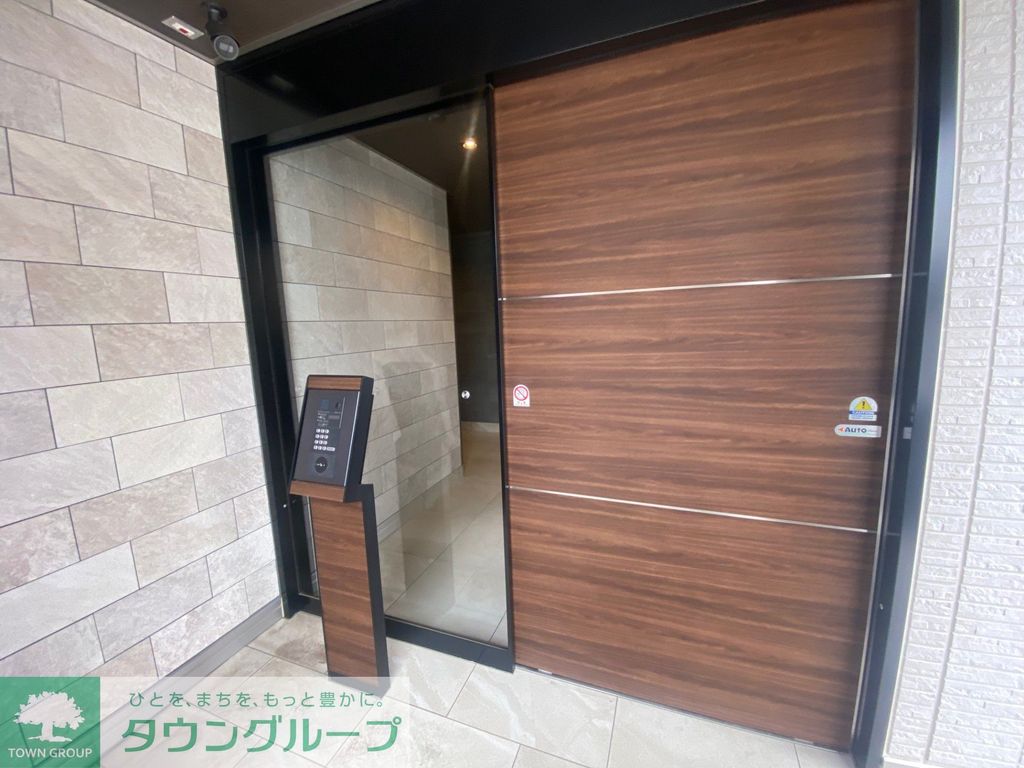 エントランス　エントランス