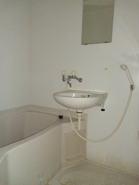 バス・シャワールーム　別号室の写真です