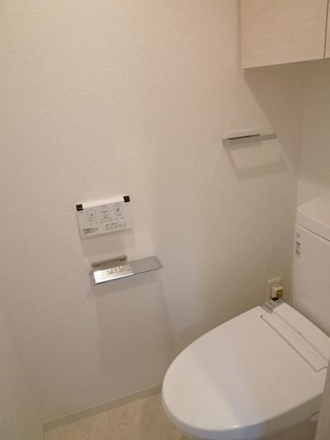 トイレ　落ち着いたトイレです
